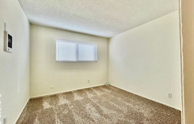 2 beds, 1 bath, $1,895, Unit 05