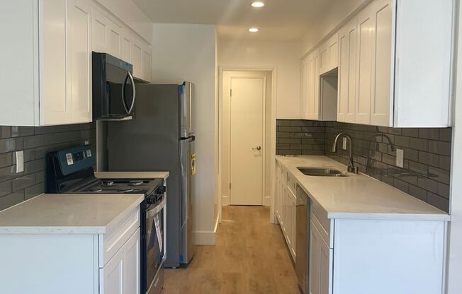 350 N Crescent Drive