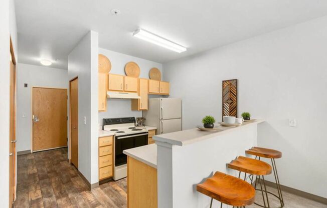Fifth Avenue Place Apartments