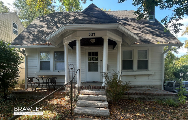 *Available 2026* Charming 3 Bed 1 Bath Home!