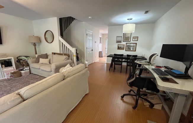 169 MARQUIS CT