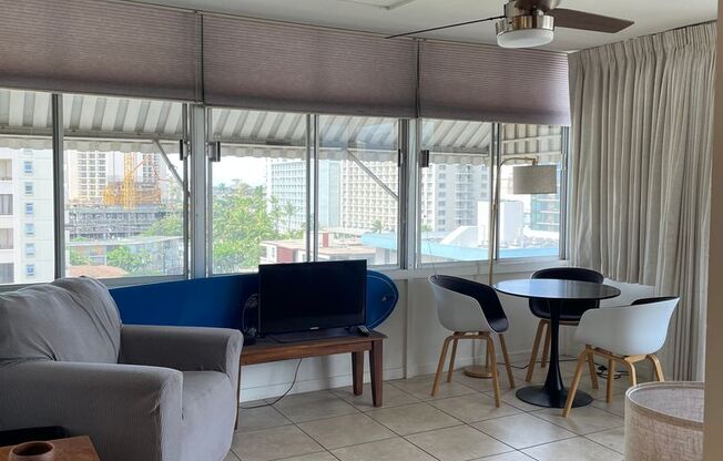 1 bed, 1 bath, $2,900