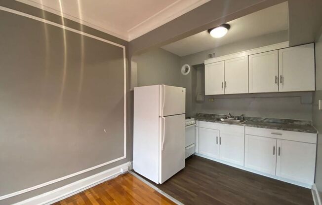 Studio, 1 bath, 404 sqft, $750, Unit E310