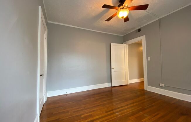 1 bed, 1 bath, 800 sqft, $1,675, Unit 443-8