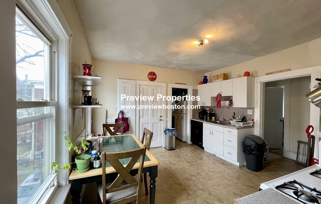 97 Kilsyth Rd Apt 1A
