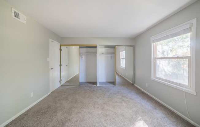 Unfurnished apartment with window at Barrington Estates Apartments, Indianapolis, IN, 46260