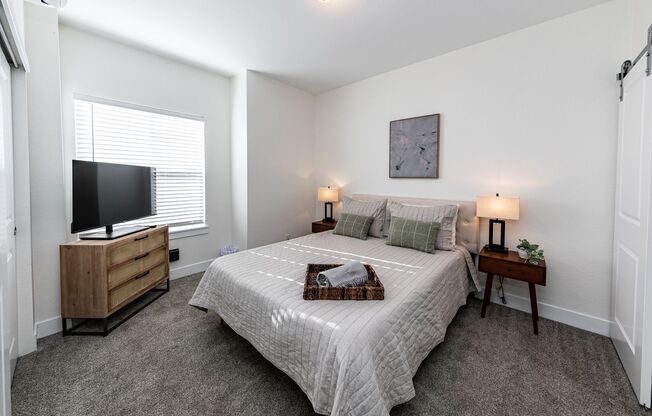 2 beds, 2 baths, 855 sqft, $1,795, Unit 5661 #203 Silverstone