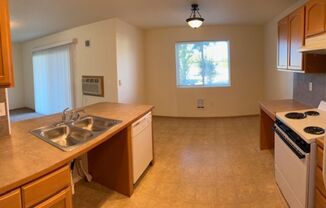 2 beds, 1 bath, 889 sqft, $1,295, Unit 25