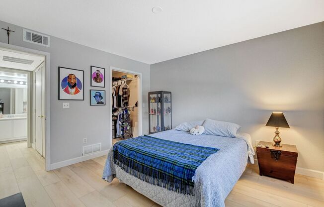 1 bed, 1 bath, $1,200, Unit # 1172