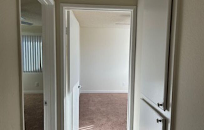 2 beds, 1 bath, $1,950, Unit 11