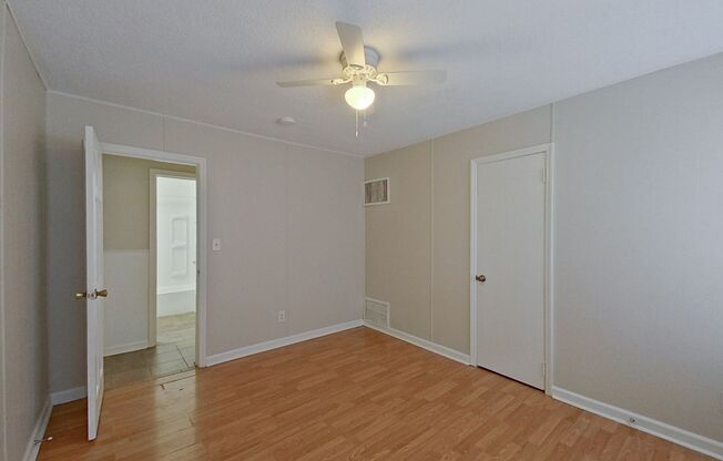 1 bed, 1 bath, 650 sqft, $820, Unit 671