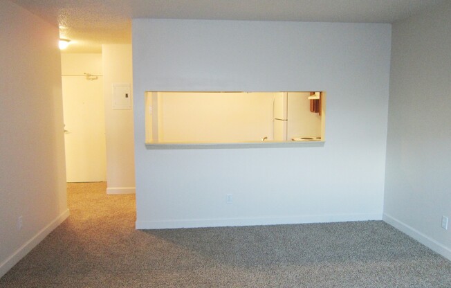 1 bed, 1 bath, 612 sqft, $1,100, Unit 226