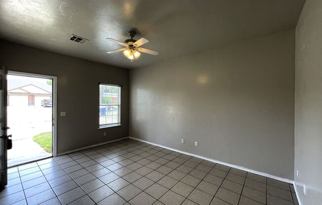 2 beds, 1.5 baths, $949