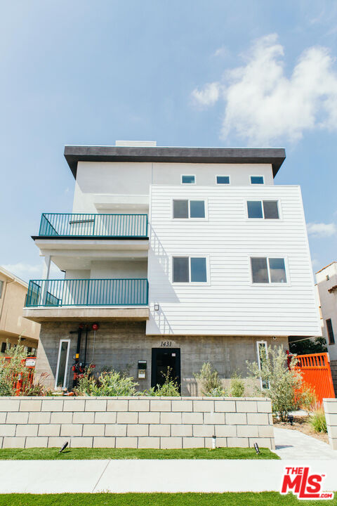 1431 S SHERBOURNE DR