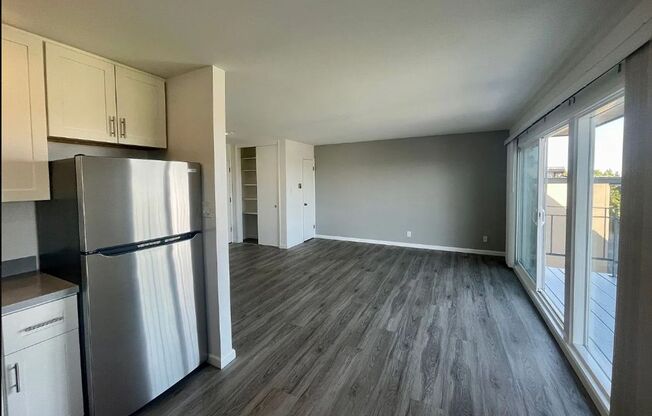 1 bed, 1 bath, 600 sqft, $2,850, Unit 04