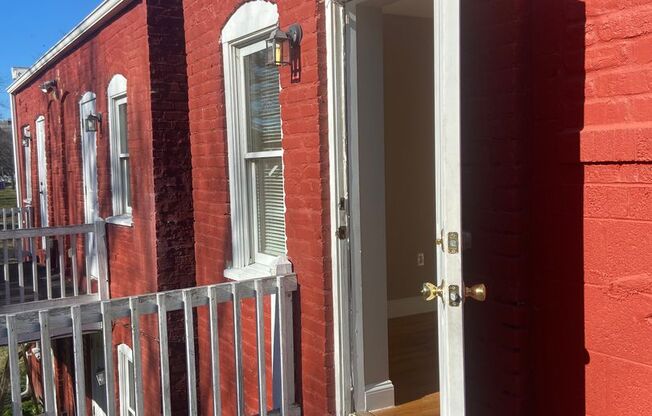 1 bed, 1 bath, 476 sqft, $900, Unit Apt. C (Top Left)