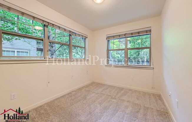 2 beds, 1 bath, $1,645