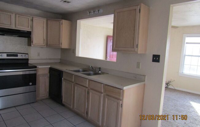 2 beds, 1 bath, $725