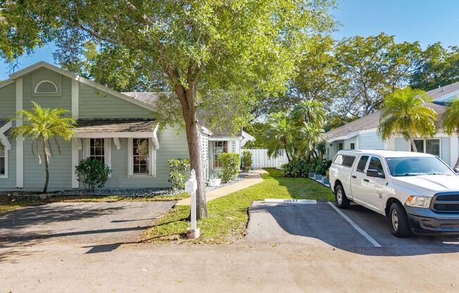 11110 SW 9TH PL DAVIE, FL 33324