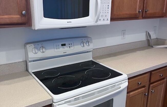 635 675 WOODBROOK DR