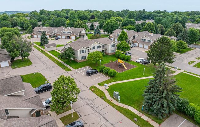 2 beds, 2 baths, 1,050 sqft, $1,799, Unit 3203