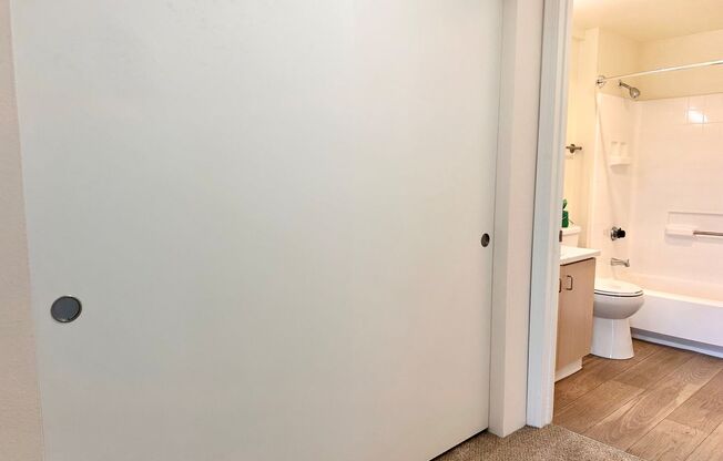 1 bed, 1 bath, 750 sqft, $2,100, Unit D 429