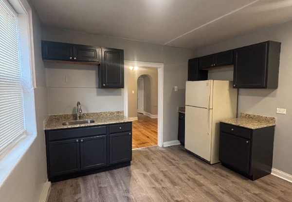 8346 8348 S MARYLAND