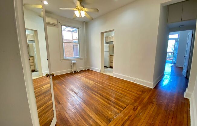 2 beds, 1 bath, 1,000 sqft, $1,948, Unit 3035 N. Calvert St. C4