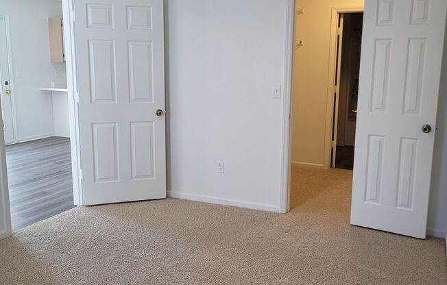 1 bed, 1 bath, 600 sqft, $945, Unit 190112F