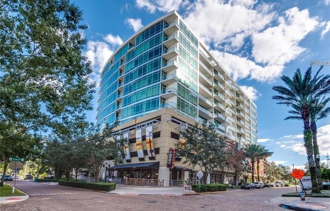 2 beds, 2 baths, $2,995, Unit Unit 621