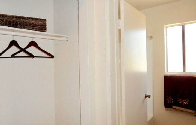 1 bed, 1 bath, 700 sqft, $1,950, Unit 178