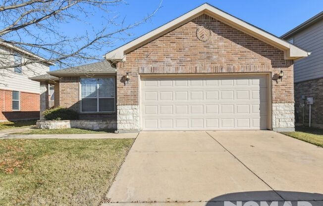 3 beds, 2 baths, $2,150