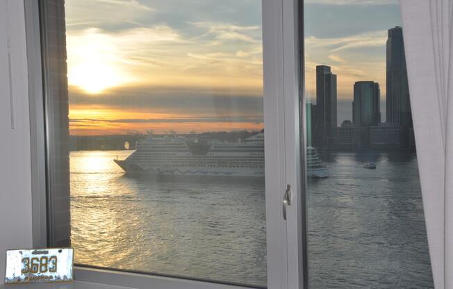 1 bed, 1 bath, 871 sqft, $9,500, Unit 16G