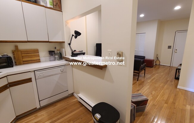 16 Foster St