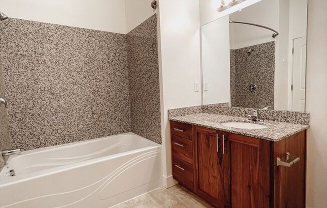 1 bed, 1 bath, 743 sqft, $1,300, Unit 318