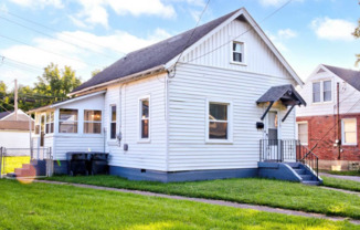 115 GILLETTE AVE