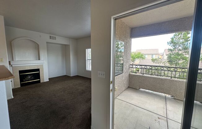 1 bed, 1 bath, $1,300, Unit # 2152