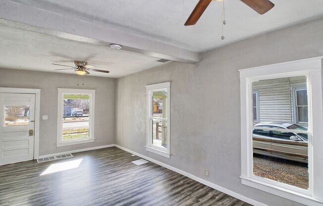 5 beds, 2 baths, $2,300