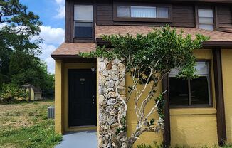 2/2 townhouse