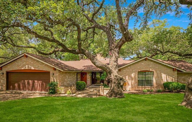 GORGEOUS OAK FOREST SINGLE-STORY HOME