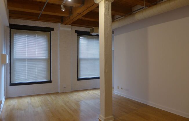 1 bed, 1 bath, 825 sqft, $1,950, Unit 503