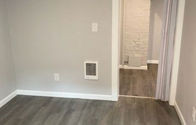 1 bed, 1 bath, 650 sqft, $945, Unit Unit 9