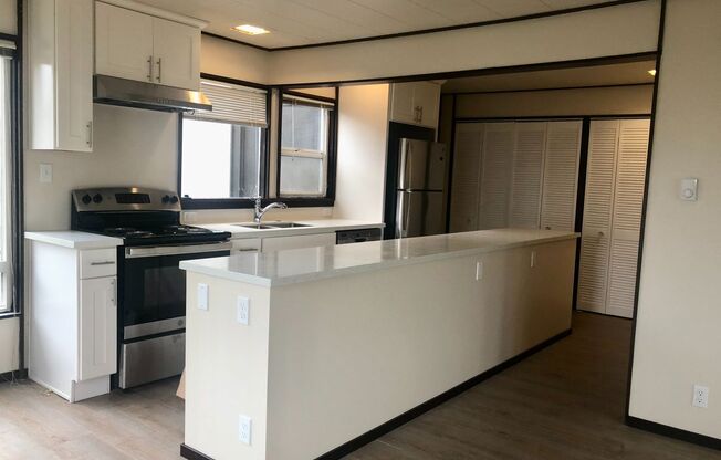 1 bed, 1 bath, 658 sqft, $1,695