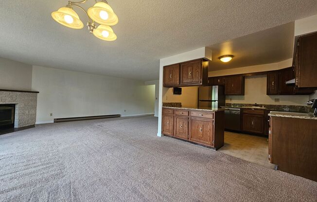 Spacious Condo on the South Hill