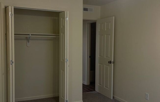 1 bed, 1 bath, 630 sqft, $950, Unit #16