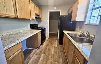 3 beds, 1 bath, $1,595