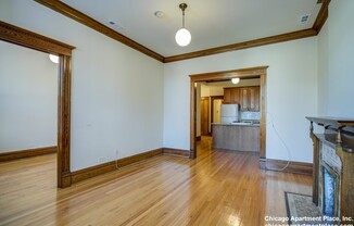 713 W Wrightwood Ave 35