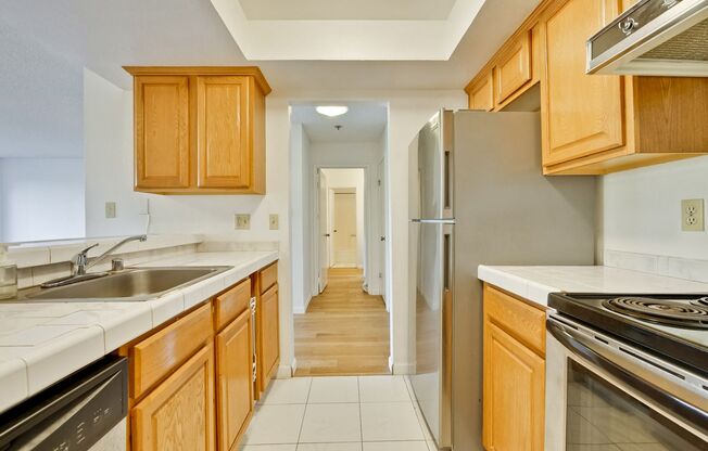 1 bed, 1 bath, $3,250, Unit #221