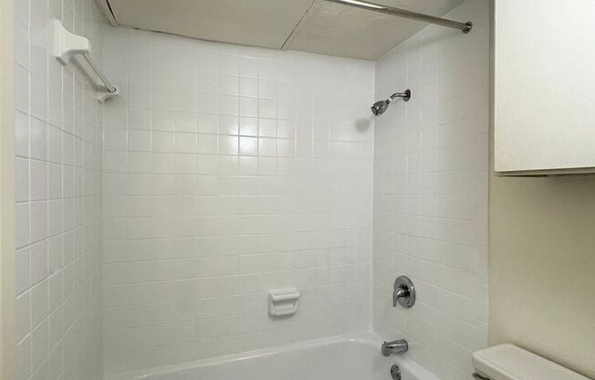 1 bed, 1 bath, 619 sqft, $1,275, Unit OPA-154