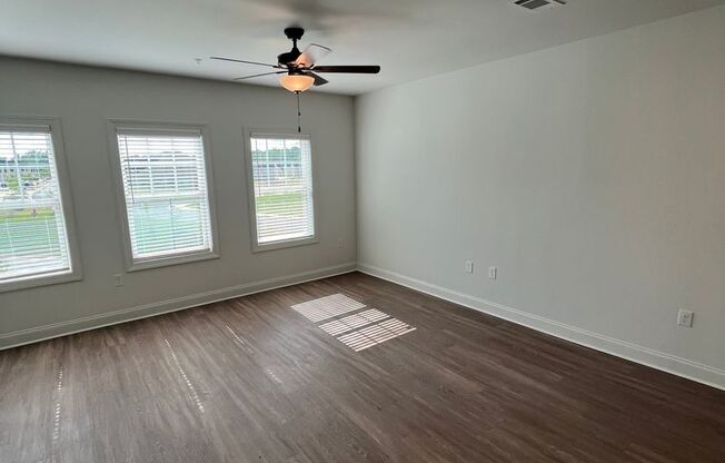 2 beds, 2 baths, 1,190 sqft, $2,000, Unit B305